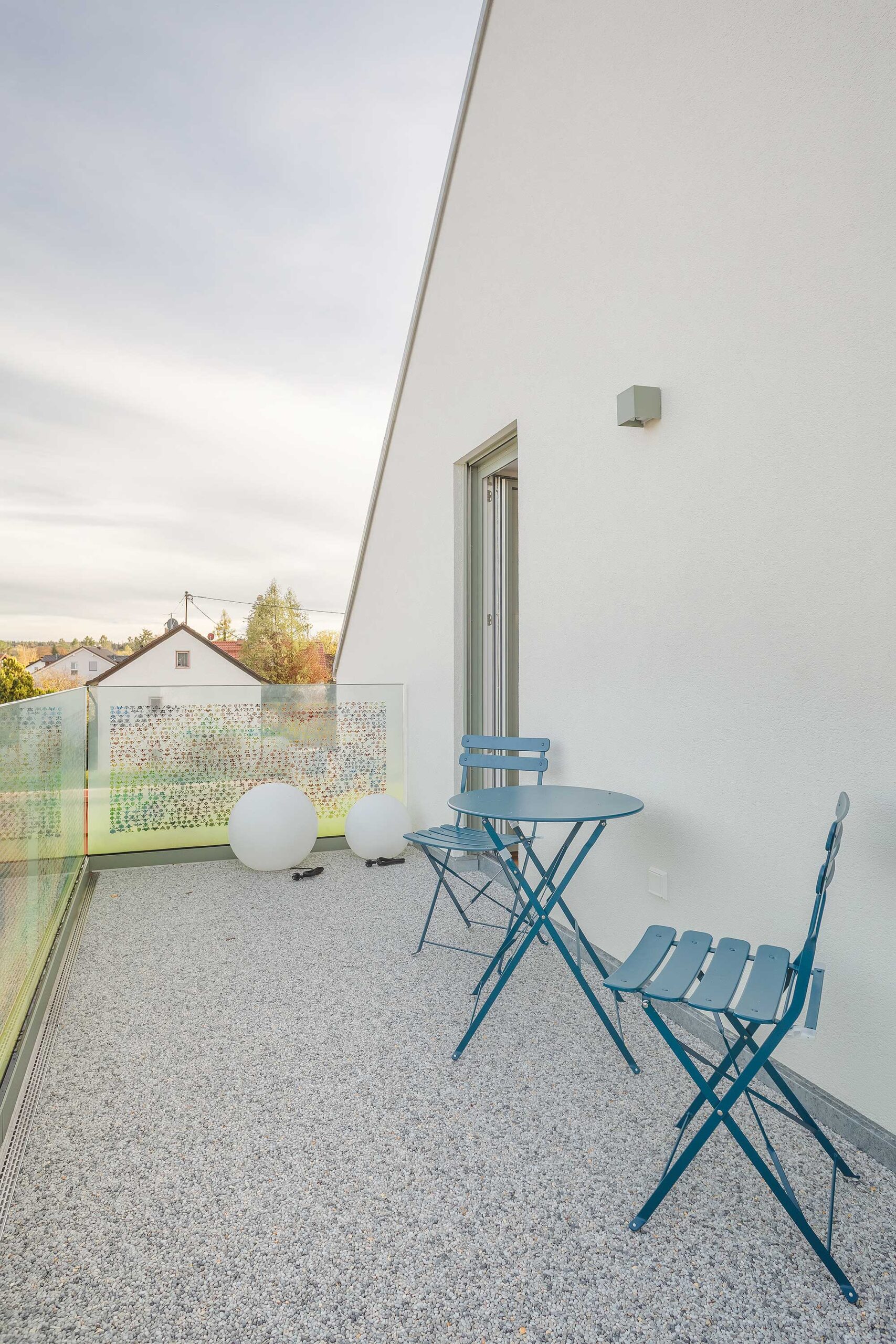 Projekt in der Michael Kohlhaas Straße in Fürstenfeldbruck // Ansicht Balkon im Dachgeschoss